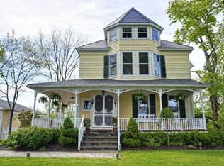 203 Stroudsmoor Rd, Stroudsburg, PA 18360