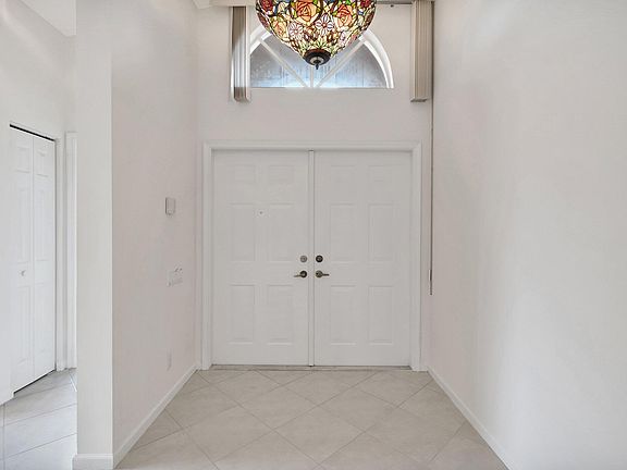 4th image of 7286 Haviland Circle