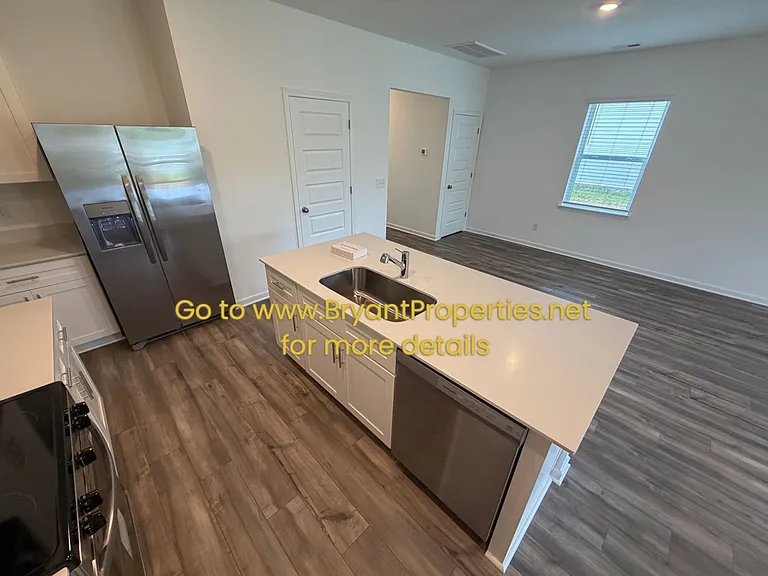 901 Parkside Blvd — Photo 8