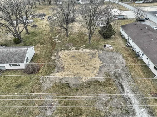 State Route 121 Hwy, Mount Zion, IL 62549