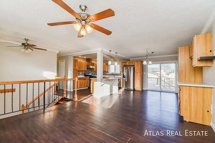 Coming Soon! || Stunning 5 Bed 3 Bath Home With A/C! — Photo 2