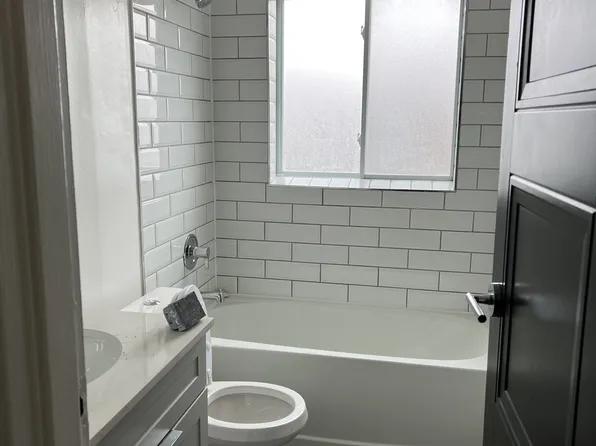 784 Hughson St #6, Woodstock, ON N4S 4P5