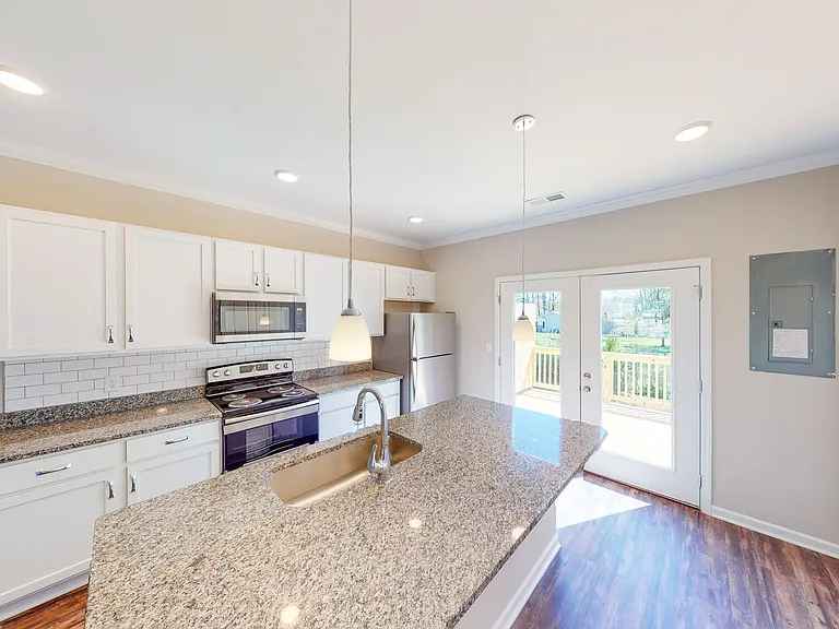 8603 Petty Rd — Photo 6