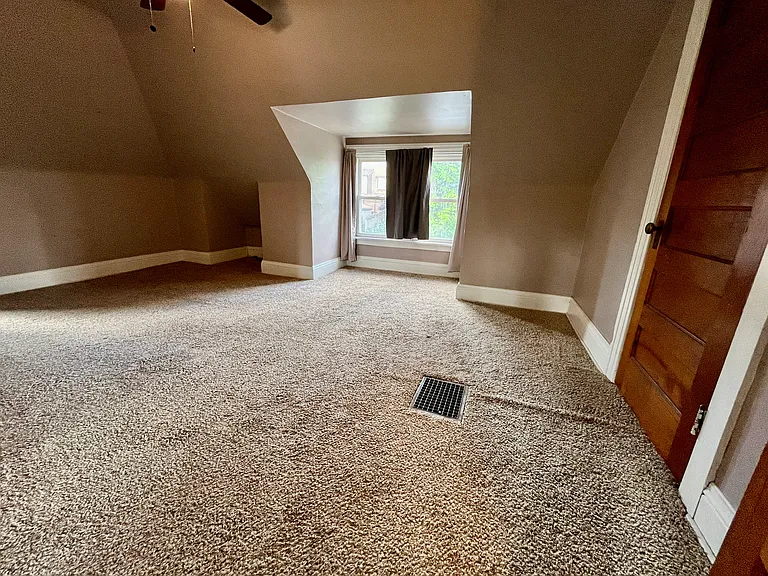 1413 Chelton Ave #2 — Photo 18