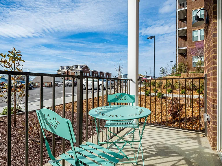 Crest at Burkitt Ridge Apartments — Photo 8