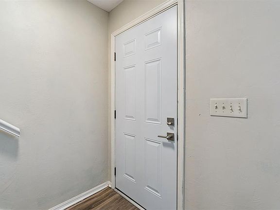 5th image of 2616 Elwood Dr #2614