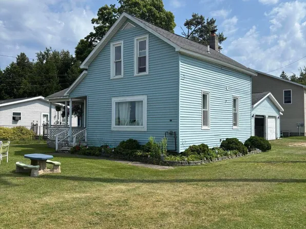 590 W Spring St, Saint Ignace, MI 49781