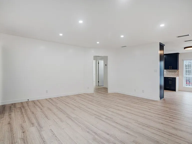 508 N 2nd St — Photo 5