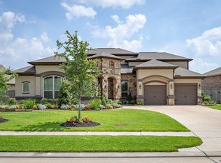 13719 Arcott Bend Dr, Tomball, TX 77377