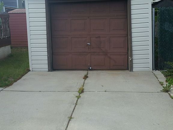 3rd image of 11943 153rd St