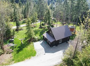 35437 Patriot Ln, Mount Vernon, WA