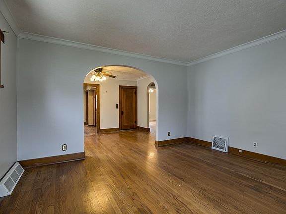 5th image of 2709 Avenue B
