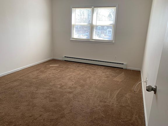 5th image of 39 Wellington Dr APT 7