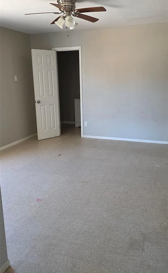 2 bed, 2.0 bath, $990 — Photo 4
