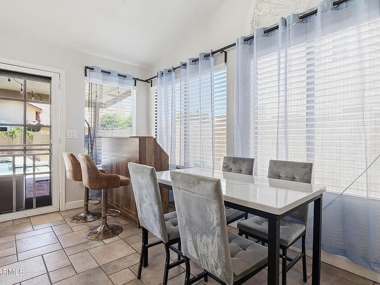 8875 S Ash Ave — Photo 8
