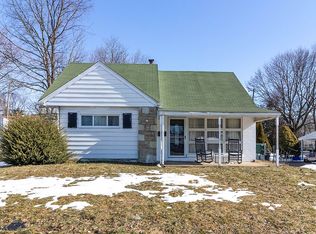 807 Tomlinson Rd, Philadelphia, PA 19116