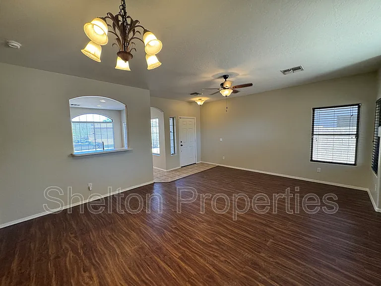 12913 W Corrine Dr — Photo 11