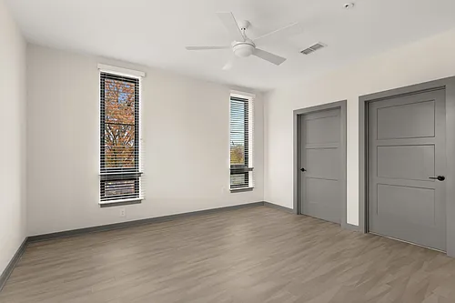 Red Oak Flats Photo 1