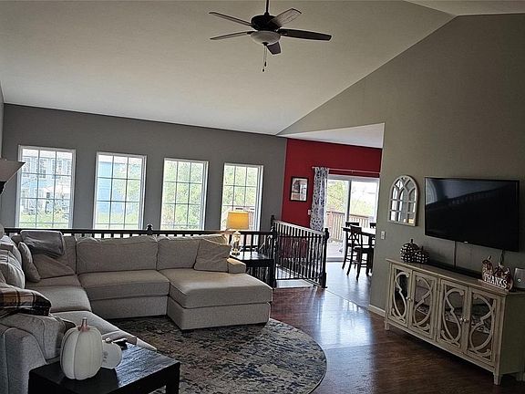 4th image of 292 Rockport Dr