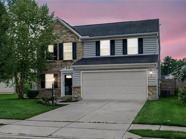 1408 Golden Eagle Dr, Troy, OH 45373