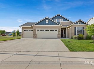 2936 W Sunny Cv, Meridian, ID 83646
