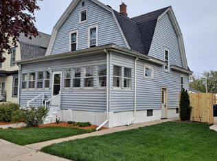 2713 Wright Ave, Racine, WI 53405