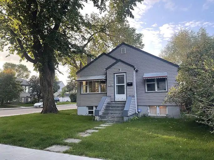 1st image of 9760 85th Ave NW #1