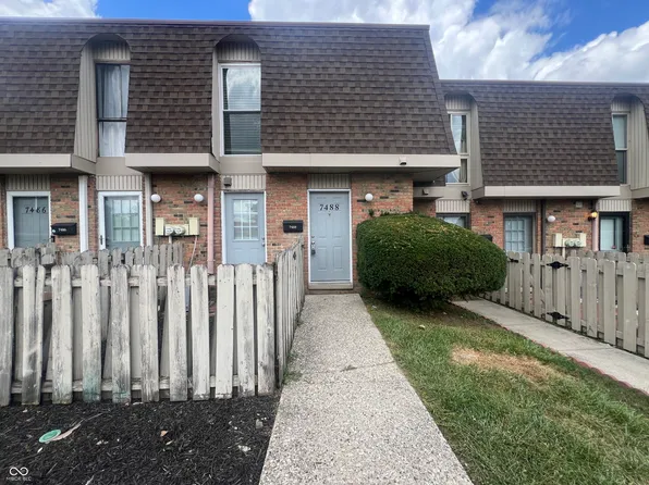 7488 Countrybrook Dr, Indianapolis, IN 46254