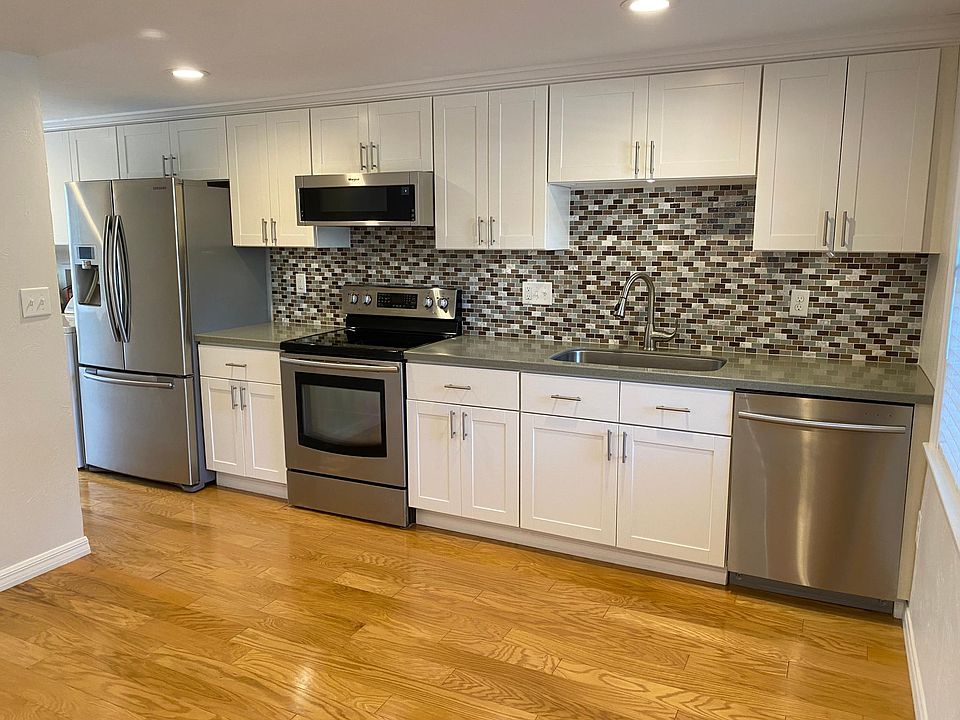 Designer Kitchen with Newer HE Appliances