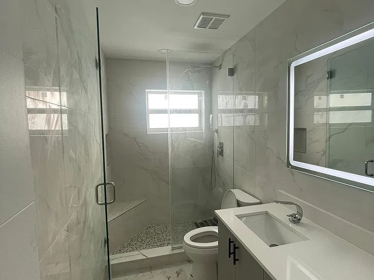 5530 SW 54th St #1 — Photo 9