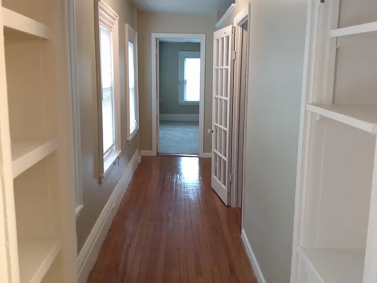7 Broad St #4 — Photo 10