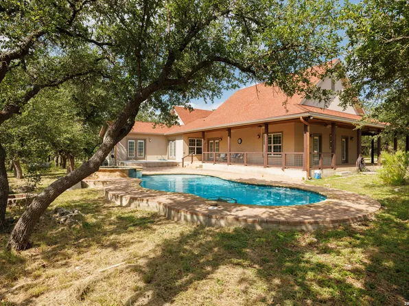 2471 OAK RUN DR, Wimberley, TX 78676