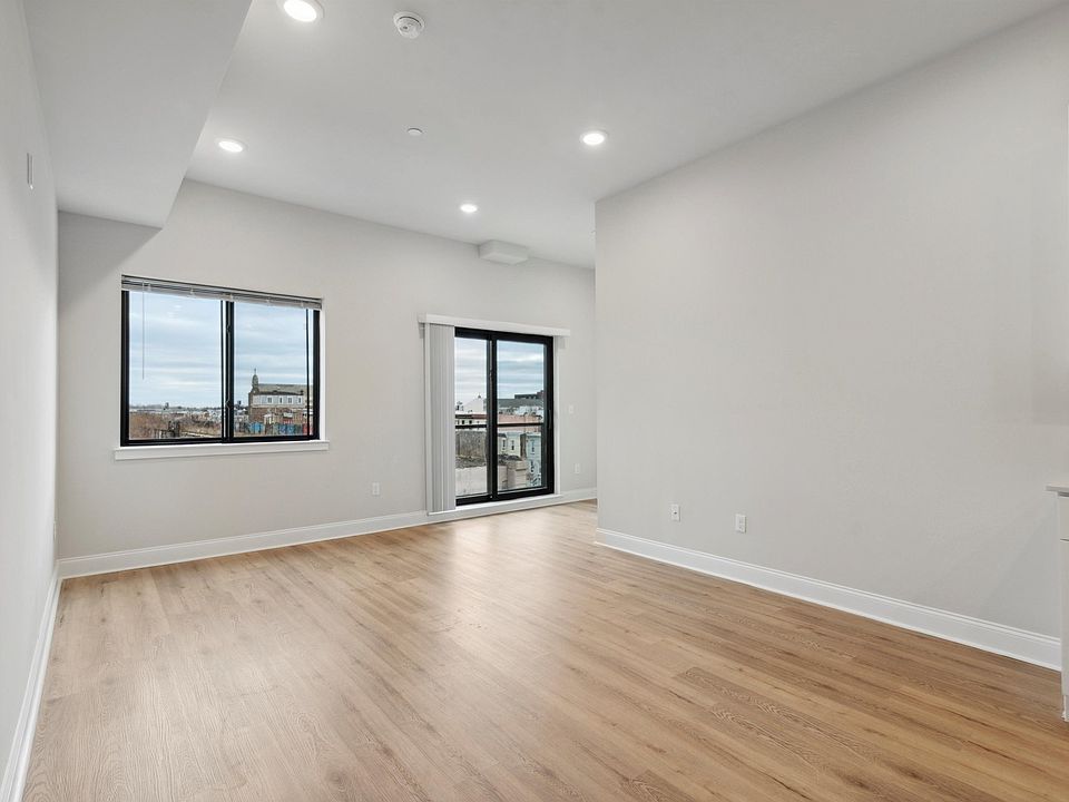 1st image of 2157 E Lehigh Ave #406