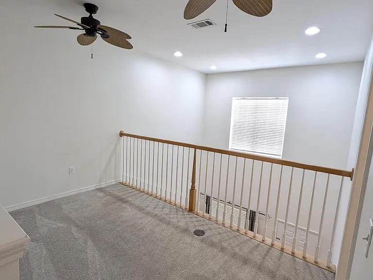 1537 Bentley Cir — Photo 12