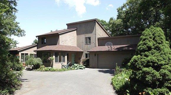 1st image of 51 Oakridge Dr