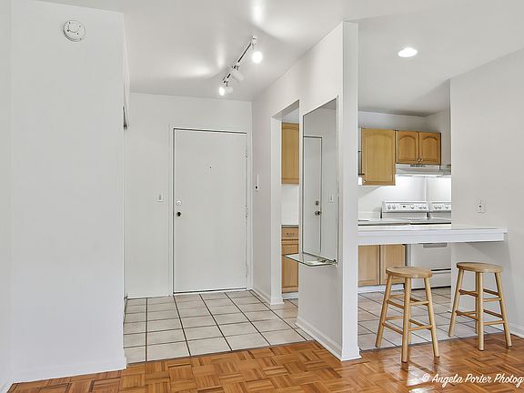 4th image of 6 Villa Verde Dr APT 110