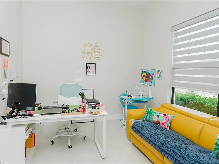 4302 Washington Pl — Photo 22