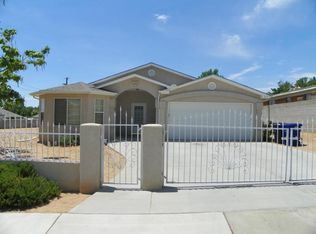 515 Regina Rd NW, Albuquerque, NM 87105