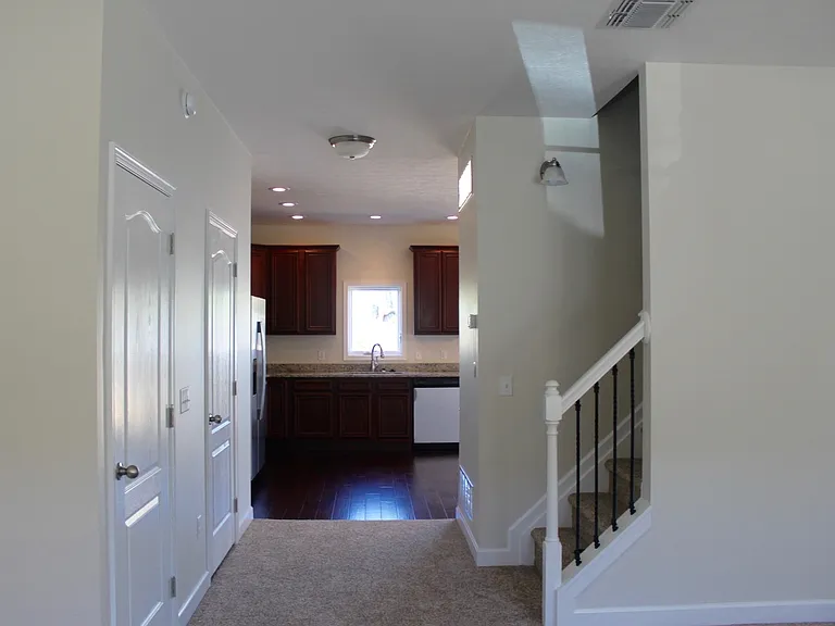 113 Cedar Point Ln — Photo 5