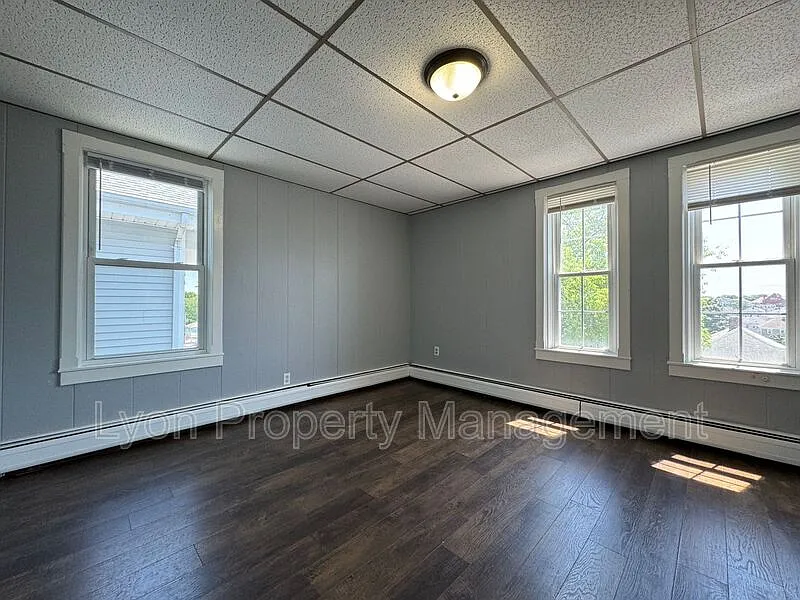 1 bed, 1.0 bath, $1,350 — Photo 3