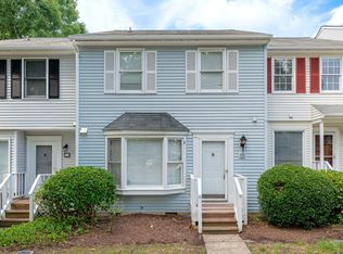 144 Saint Andrews Ln, Chapel Hill, NC 27517