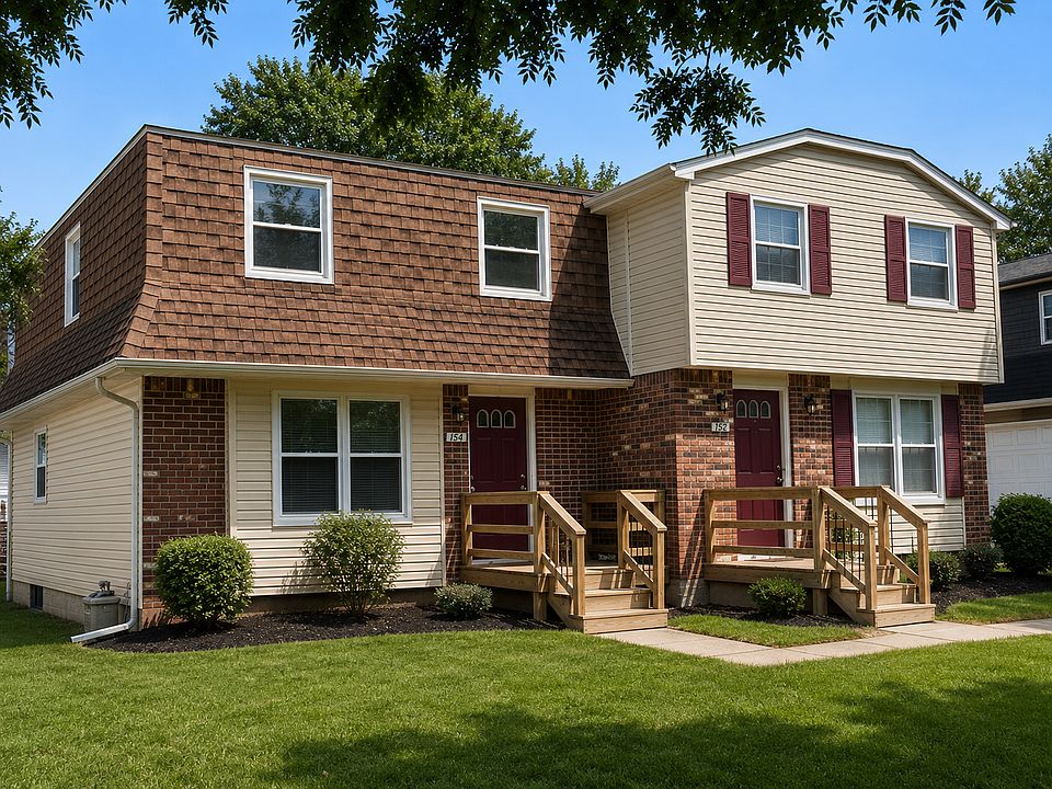 1st image of 154 Fairgreen Dr #R