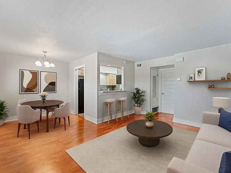 3815 Guadalupe St #303 — Photo 1