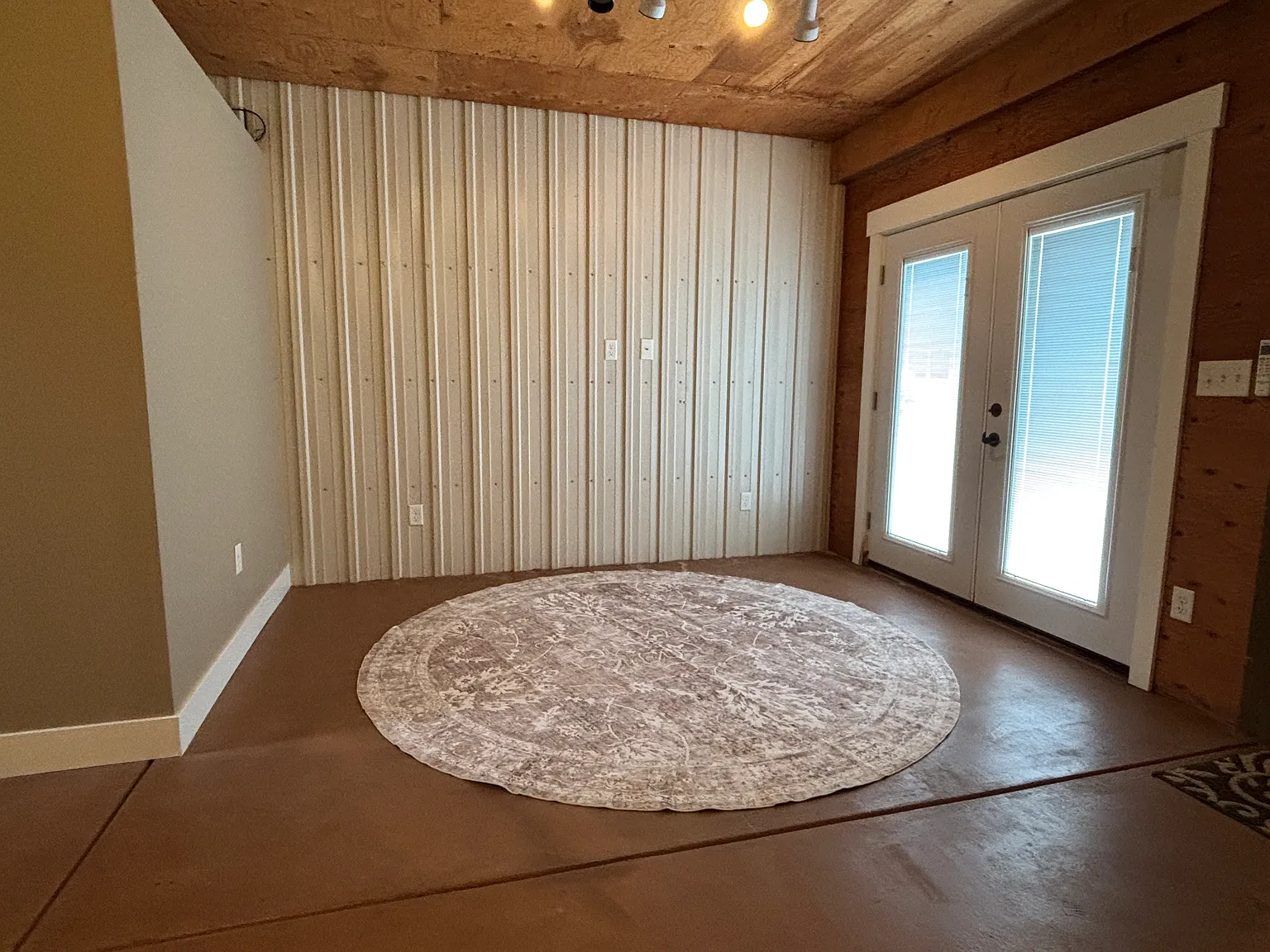 Studio, 400 sqft, $1,300 — Photo 1