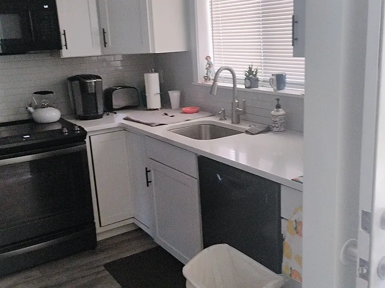 365 Woodford Ave #12 — Photo 13