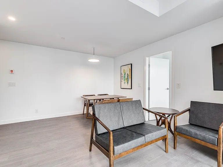 1480 Howe St #2701 — Photo 10
