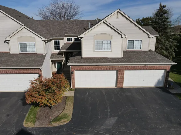 253 Nicole Dr Unit E, South Elgin, IL 60177
