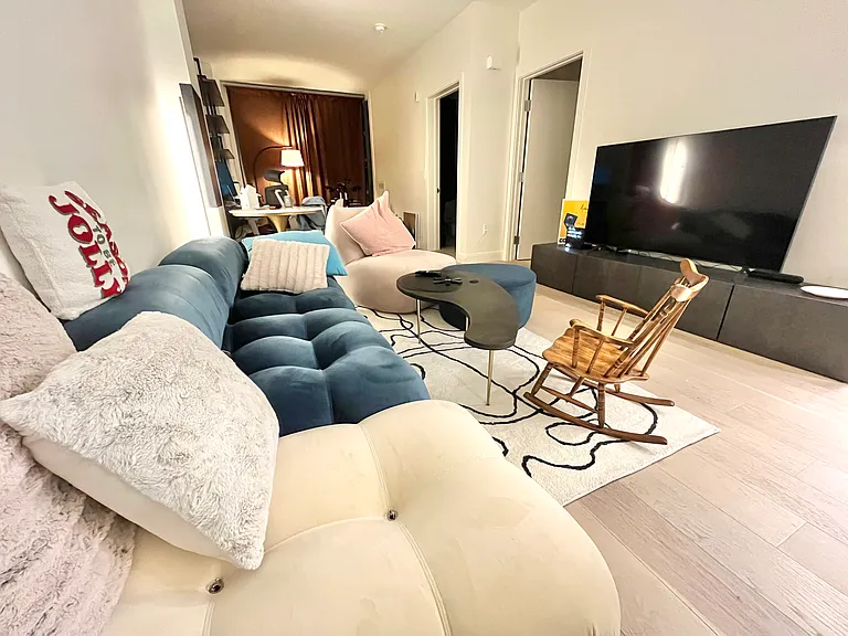 588 Minna St #303 — Photo 2