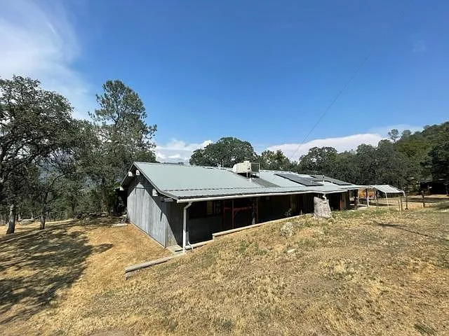 28174 Teresa Springs Rd photo 1