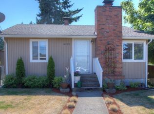 4025 SW 102nd St, Seattle, WA 98146